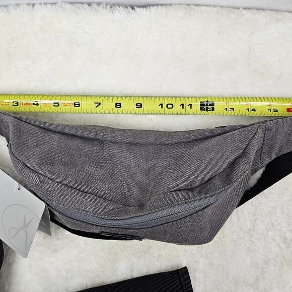 Damen + Hastings Gray Canvas Sling Pack Fanny Pack NWT - Picture 3 of 12